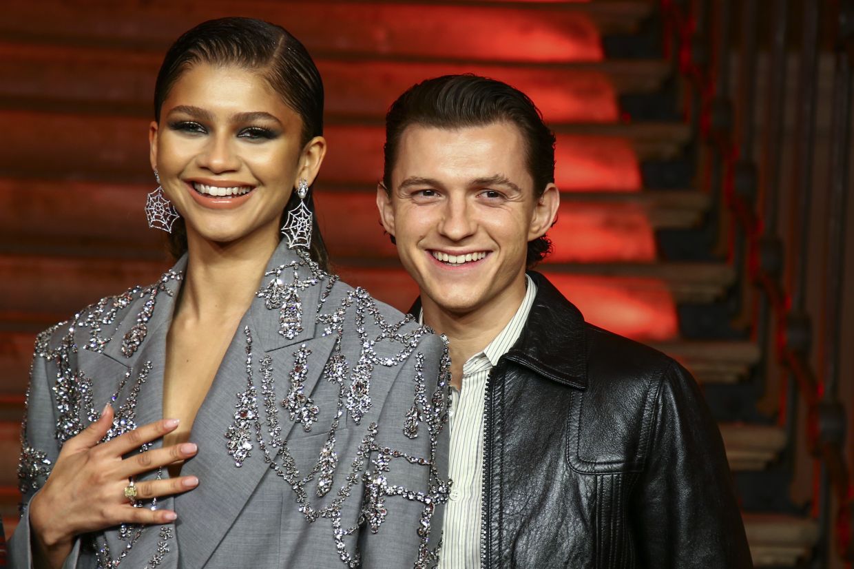 Tom Holland & Zendaya Sing ‘Love on Top’ to Each Other at Beyonce’s Renaissance Tour