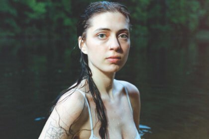 Lizzy McAlpine Is Back With "Angel," and It Sounds Like an Artist Starting Over on Her Own Terms