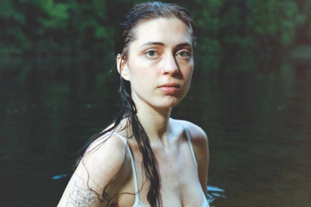 Lizzy McAlpine Is Back With "Angel," and It Sounds Like an Artist Starting Over on Her Own Terms