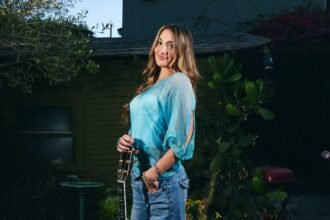 Alyssa Grace's Debut Tour Sold Out So Fast, She Had to Add a Second Wave of Cities
