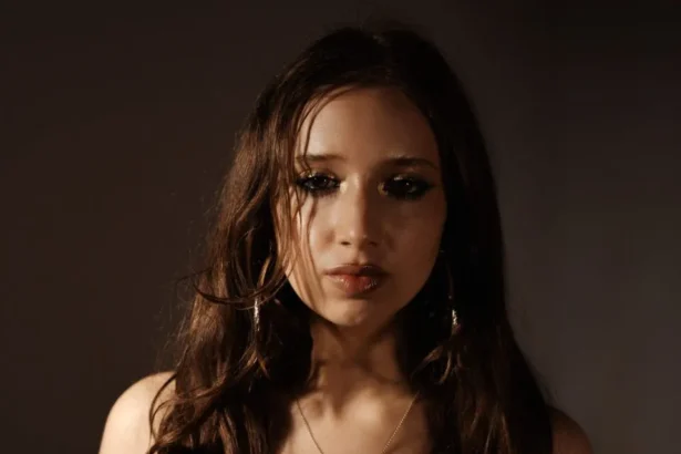 Isabel LaRosa's Dollparts Tour Is Skipping Arenas on Purpose, and That's the Whole Point